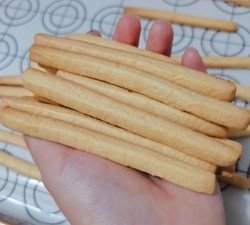 手指饼干🥖牛奶棒🍼宝宝磨牙棒的做法 步骤13