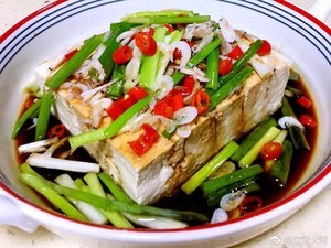 快手菜：油泼老豆腐的做法 步骤5