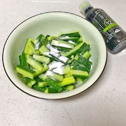 低脂爽口😋开胃下饭的酱油腌黄瓜条🥒（此方法也适合腌制各种小菜）的做法 步骤5