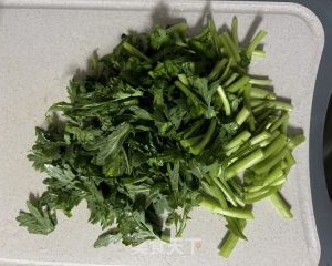 芝麻拌茼蒿