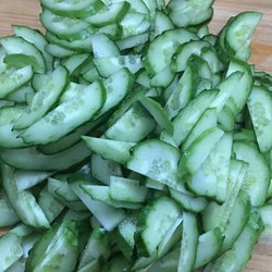 美味低脂༄「黄瓜🥒皮蛋瘦肉汤」༄好喝👍👍👍