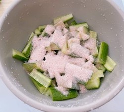 凉拌黄瓜🥒腌小黄瓜🥒减肥减脂小凉菜 无油无糖