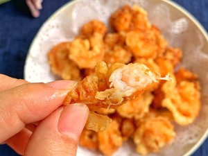 外酥里嫩脆皮椒盐虾仁的做法 步骤9