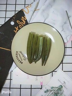 超满足厚切牛排（附黑椒酱汁）