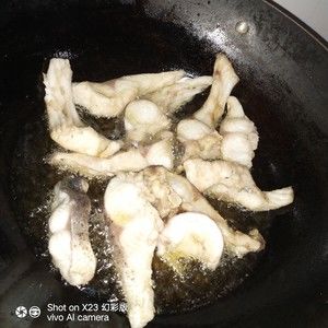 红烧鲢鱼🐠的做法步骤 第2步