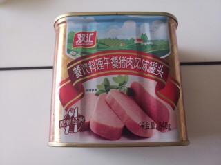 午餐肉洋葱三明治