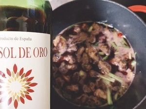 伟大的红酒炖牛肉🍷Boeuf bourguigmon的做法步骤 第4步